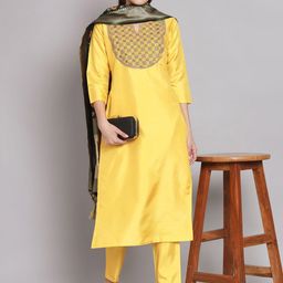 VredeVogel Floral Yoke Design Regular Sequinned Kurta With Trousers & Dupatta-image-7