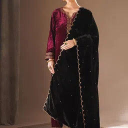 JAYPORE Women Floral Embroidered Velvet Shawl-56