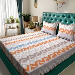 Aura Peach-Coloured Geometric Printed Flat 300TC King Bedsheet With 2 Pillow Cover-image-4