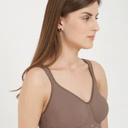 Soie Pack Of 2 Full Coverage Seamless Non Padded Minimizer Bra With T-shirt image 3