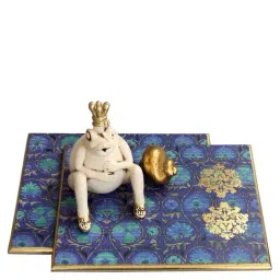 Karo Vamika Navy Wooden Trivets - Set of 2-9