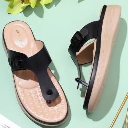 Trase Women's Black Thong Wedges-picture-3