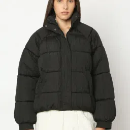 Vero Moda Black Regular Fit Puffer Jacket-image-19