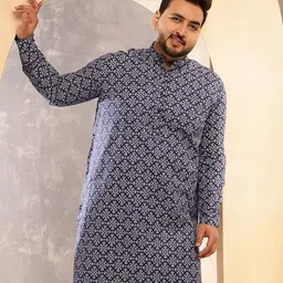 SOJANYA PLUS Floral Printed Mandarin Collar Straight Kurta-image-35