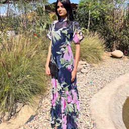 Stylecast X Hersheinbox Abstract Printed High Neck Maxi Dress with Back Tie Up image 2