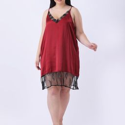 Qurvii+ Women Sleeveless Lace Camisole Nightdress-picture-44