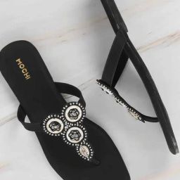 Mochi Women's Black T-Strap Sandals-image-69