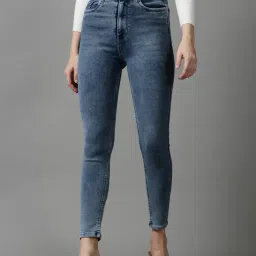 SHOWOFF Blue Solid Mid Rise Jeans-image-86