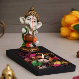 eCraftIndia Multicolor Polyresin Baal Ganesh Showpiece & Fragnanced Petals and Tealight-12