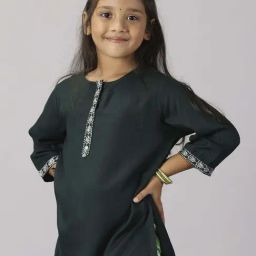 Kiddopanti Kids Green Embroidered Kurta-image-92