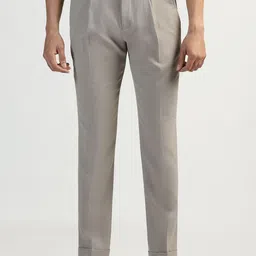 Blackberrys Men Relaxed Mid-Rise Pleated Trouser-picture-38