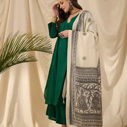 InWeave VNECK FLARED KURTA D2 SET image 5