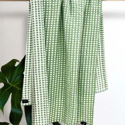 Nautica Odyssey Green 300 GSM Cotton Designer Waffle Bath Towel-image-33
