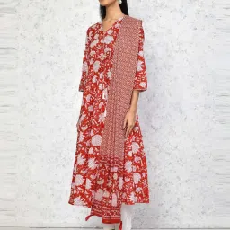 Miravan Red Cotton Printed Anarkali Kurta With Dupatta image 4