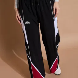 The Roadster Lifestyle Co Women Loose Fit Super Light Parachute Trousers-picture-29