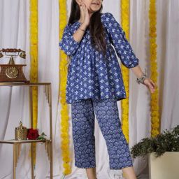 NEUDIS Girls Navy Floral Print Kurta with Trousers-picture-35