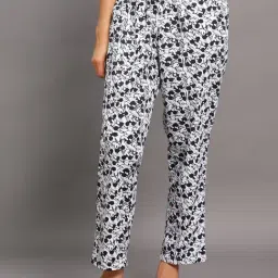 Bewakoof White Printed Pyjamas-picture-5