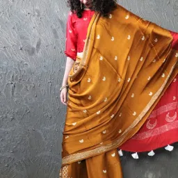 Chidiyaa Yellow & Red Block Printed Modal Silk Saree image 4