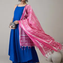 InWeave Women Regular Kurta with Palazzos & With Dupatta image 3