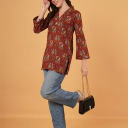 Magnetism Ethnic Motifs Printed V-Neck Pure Cotton Kurti-picture-53