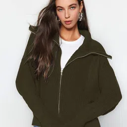 Trendyol Shirt Collar Pullover-picture-21
