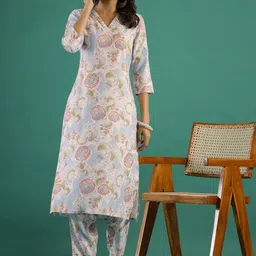 Sangria Off-White Floral Printed V-Neck Straight Kurta With Trousers-19