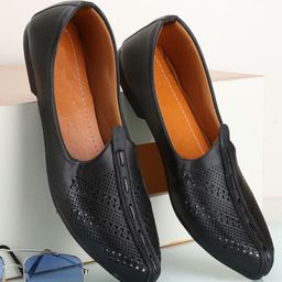 KRITARTH Men Textured Leather Mojaris-41