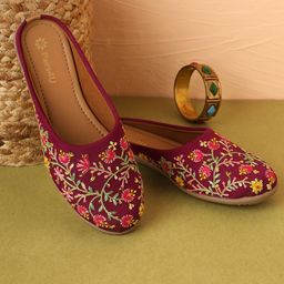 Pairs4U Women Embellished Ethnic Mojaris with Embroidered Flats-50
