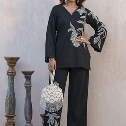 Sangria Floral Embroidered Thread Work V-Neck Tunic And Trousers-image-66