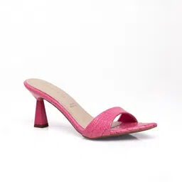 Signature Sole Textured Block Sandals-31