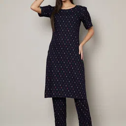 all about you Floral Printed Straight Kurta With Trouser-image-54