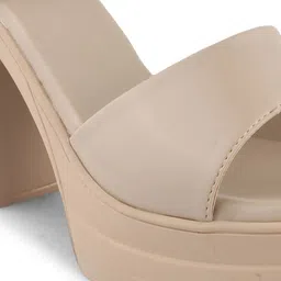 JM Looks Ethnic Open Toe Ankle Strap Buckles Block Sandals image 3