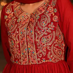 Juniper Maroon Printed A Line Kurta With Shrug & Dupatta image 5