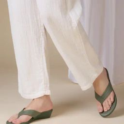 Inc.5 Women's Green Thong Wedges-image-116