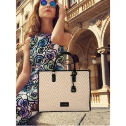 MINI WEST LONDON Beige Times Square Luxury Tote Bag-picture-25