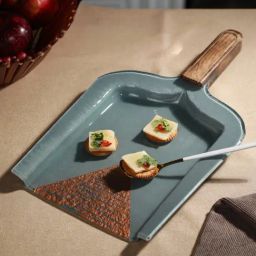 Troveas Green Shovel Artisan Serve Platter-image-23