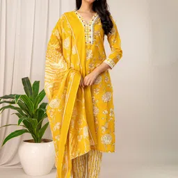 Jasoriya Women Floral Embroidered Regular Beads and Stones Pure Cotton Kurta with Trousers & With Dupatta-picture-3