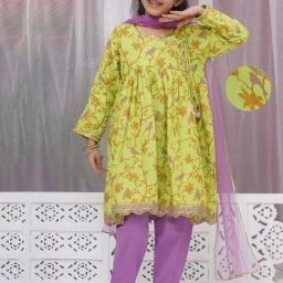 Little Bansi Girls Green Cotton Self Design Suit Set-picture-8