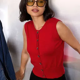 SASSAFRAS Knited Round Neck Button Down Top-picture-1