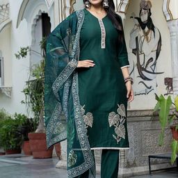 AARAGANA Women Green Kurta Sets-image-70