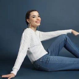 Forever 21 White Regular Fit Sweater-image-37