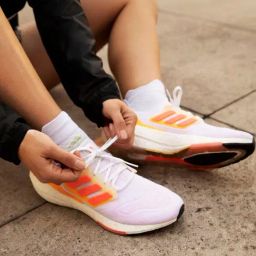 Adidas Women's ULTRABOOST 22 Baby Pink Running Shoes-image-13