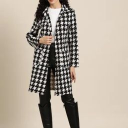 Qurvii Black & White Printed Coat-image-9