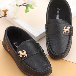 Cute Walk by Babyhug Slip On Loafer Shoes with Horse Applique- Black-image-42