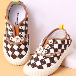 Cute Walk by Babyhug Slip On Casual Shoes With Checks Print - Brown-image-29