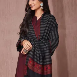 Fabindia Black Wool Regular Fit Woven Stole-picture-18
