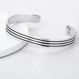 GIVA 925 Oxidised Silver Blissful Breeze Bracelet For Men-picture-4