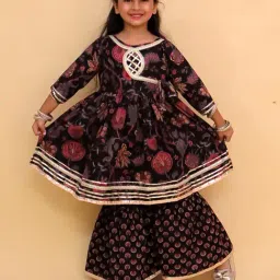 The Mom Store Girls Black Cotton Printed Kurta Set-picture-47