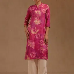 Soch Fuchsia Tissue Floral Three-Quarter Sleeves Kurta-picture-18