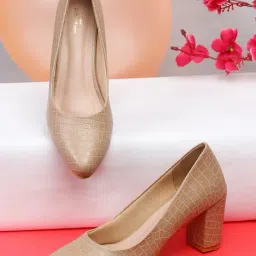 Pelle Albero Women's Beige Casual Pumps-picture-7